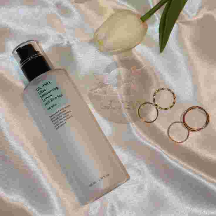 COSRX Oil Free Ultra Moisturizing 100M...